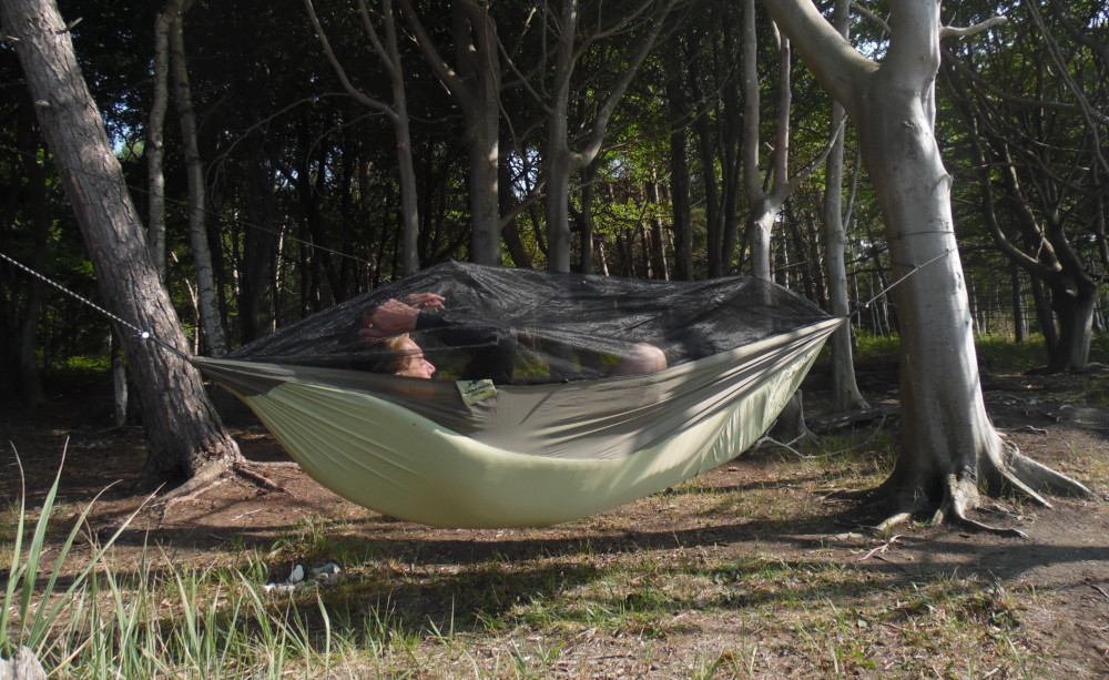 Test der Moskito-Traveller Thermo Camping-Hängematte von Amazonas